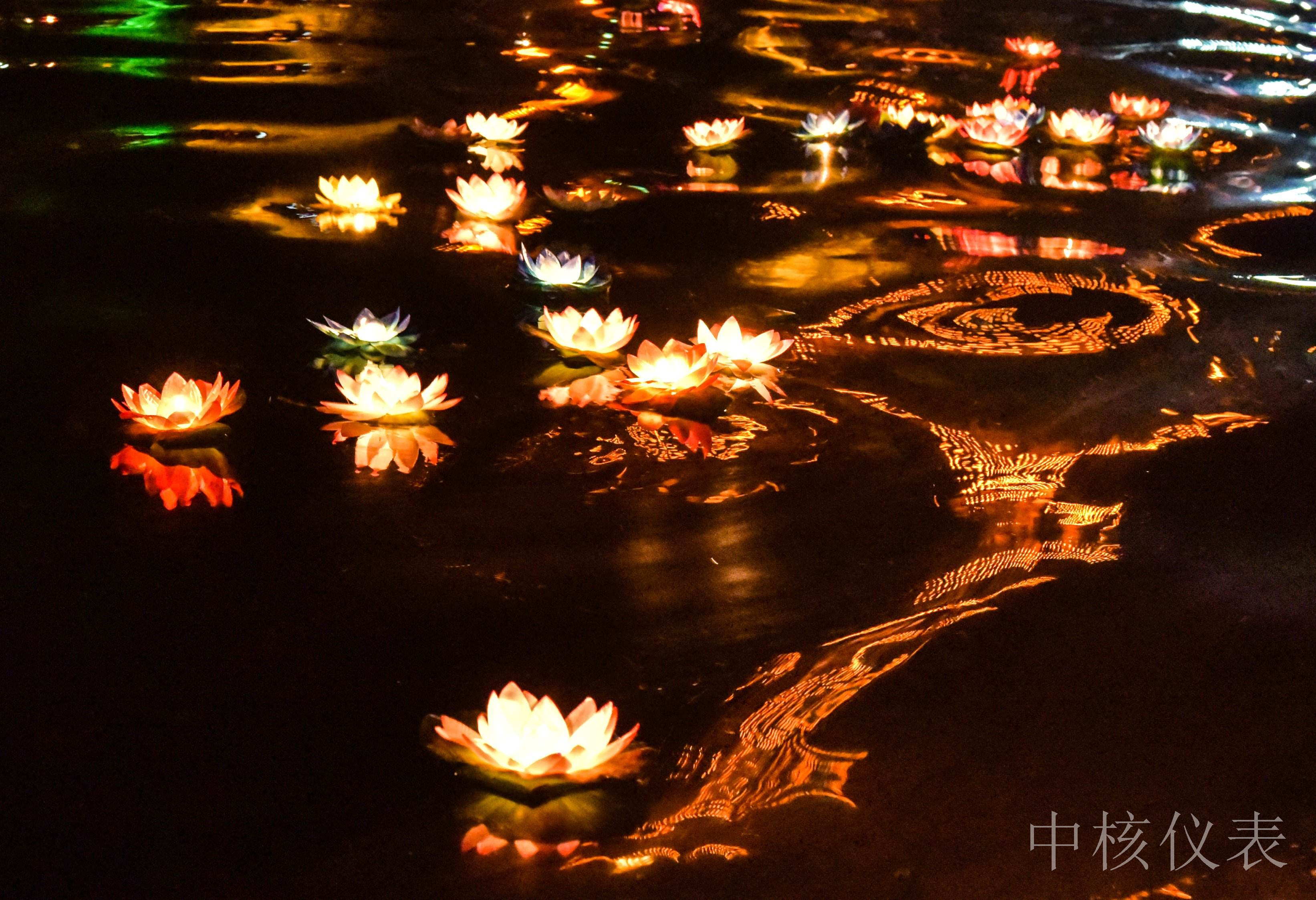 國慶中秋，普天同慶，中核儀表祝愿祖國繁榮昌盛，祝您節日快樂